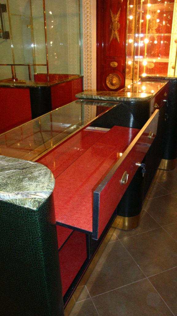 Картинка маленькой детальной галереи