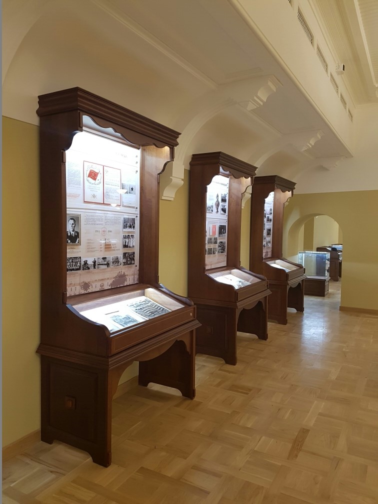 Картинка маленькой детальной галереи