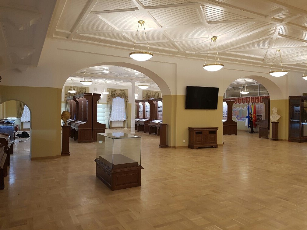 Картинка маленькой детальной галереи